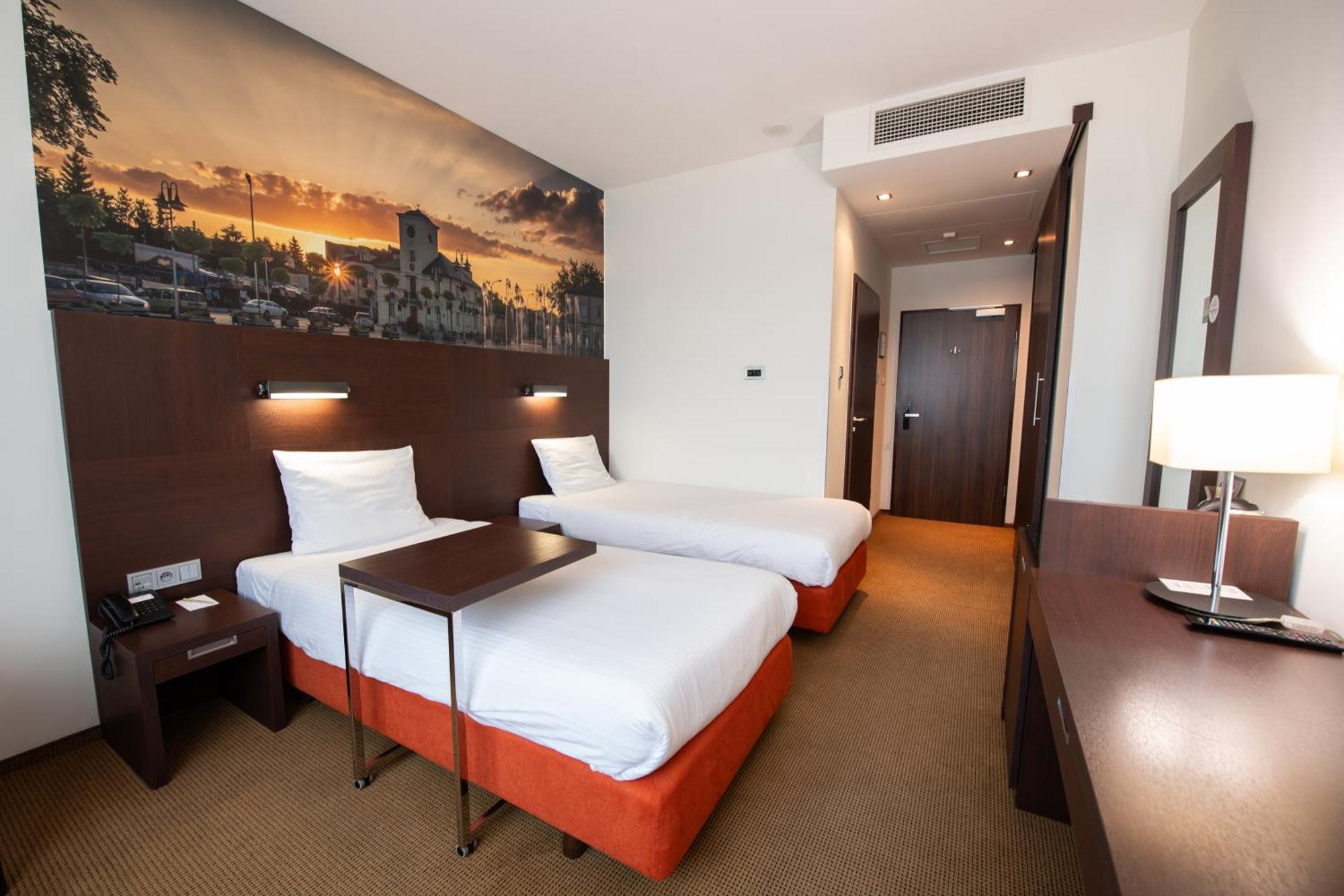 Desilva Warszawa Piaseczno Hotel Piaseczno  Bagian luar foto